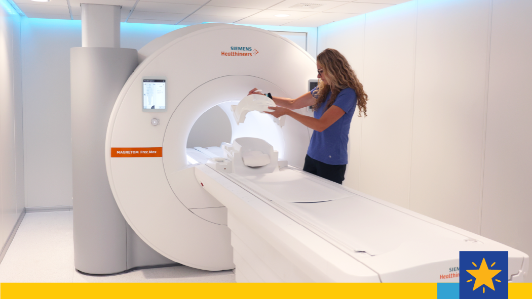 Medical Radiation Technologist demonstrates capabilities of FreeMax MRI
